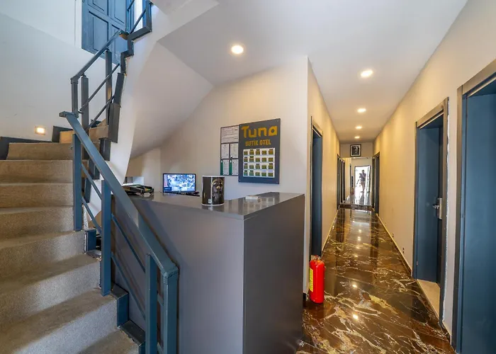 Tuna Butik Otel 2*