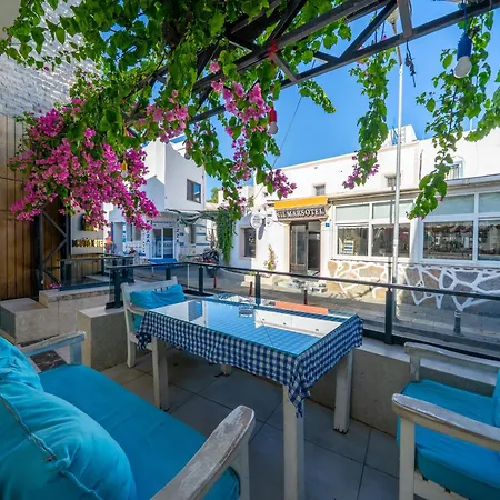 Tuna Butik 2* בודרום