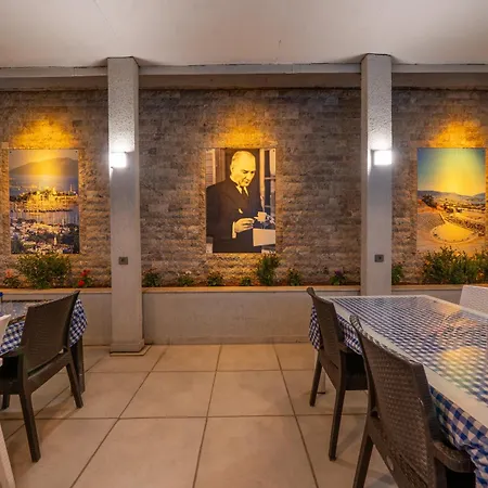 מלון Tuna Butik 2*